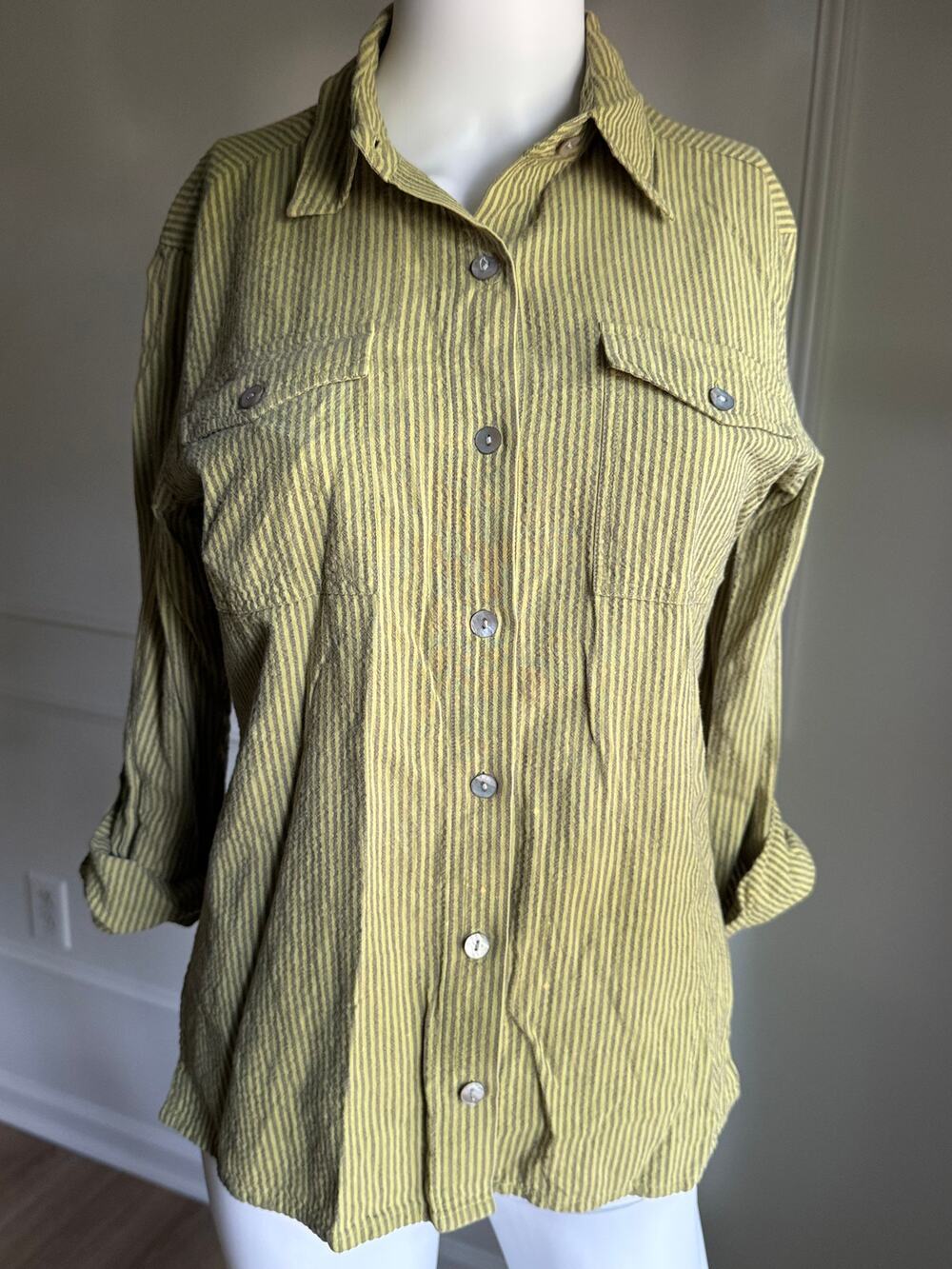 Chico's Design Size 0 Green Brown Striped Seersucker Button Front Shirt Top - Picture 1 of 2